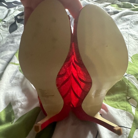 ❌SOLD❌JustFab Red Heels - Picture 2 of 6